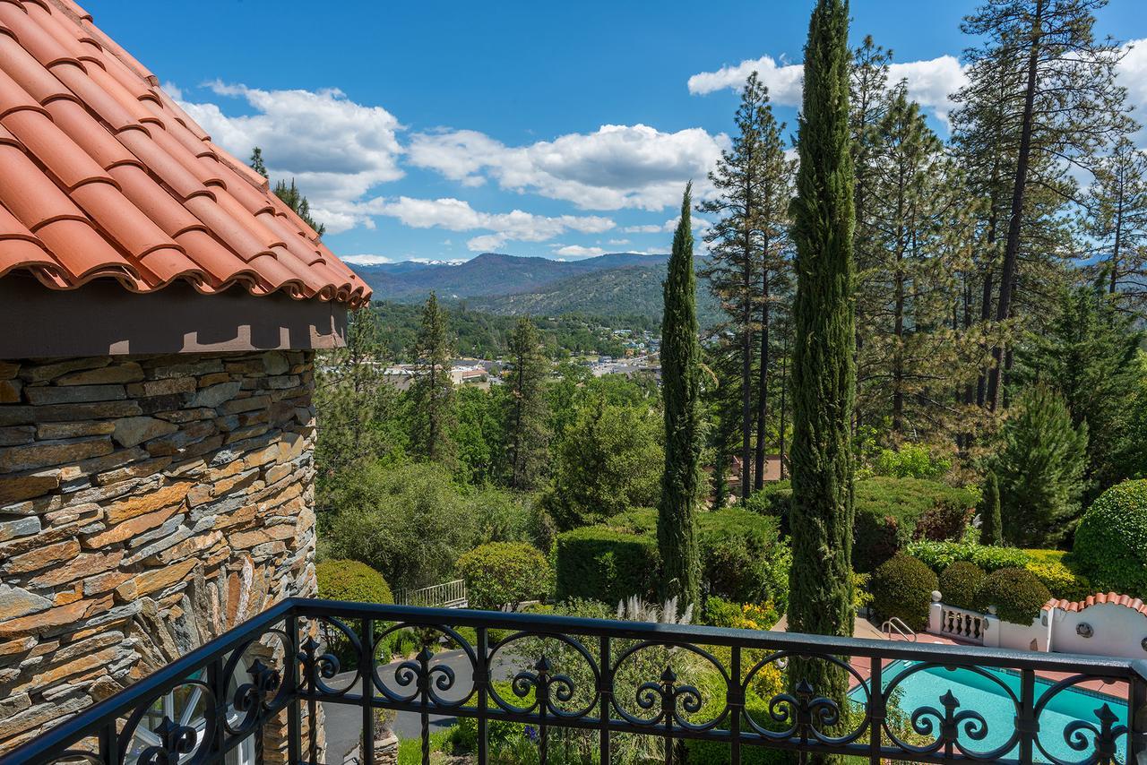 Chateau Du Sureau Hotel Oakhurst Exterior foto